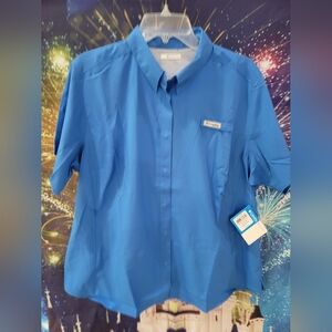 Columbia Women's Light Blue Outdoor Short Sleeve Shirt